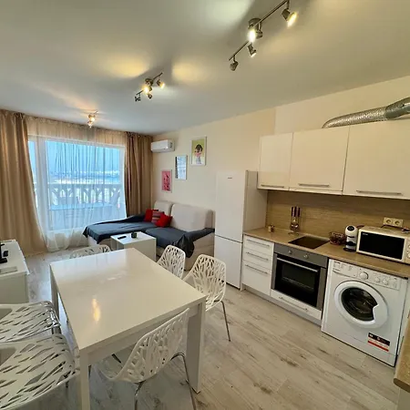 Above The Sea Luxury *