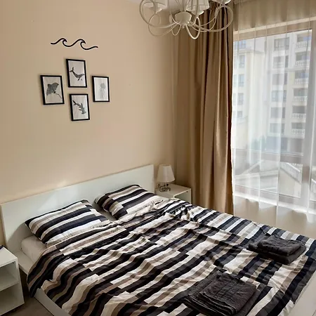 Above The Sea Luxury Apartman *