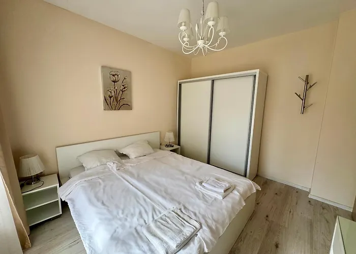 Above The Sea Luxury Apartman